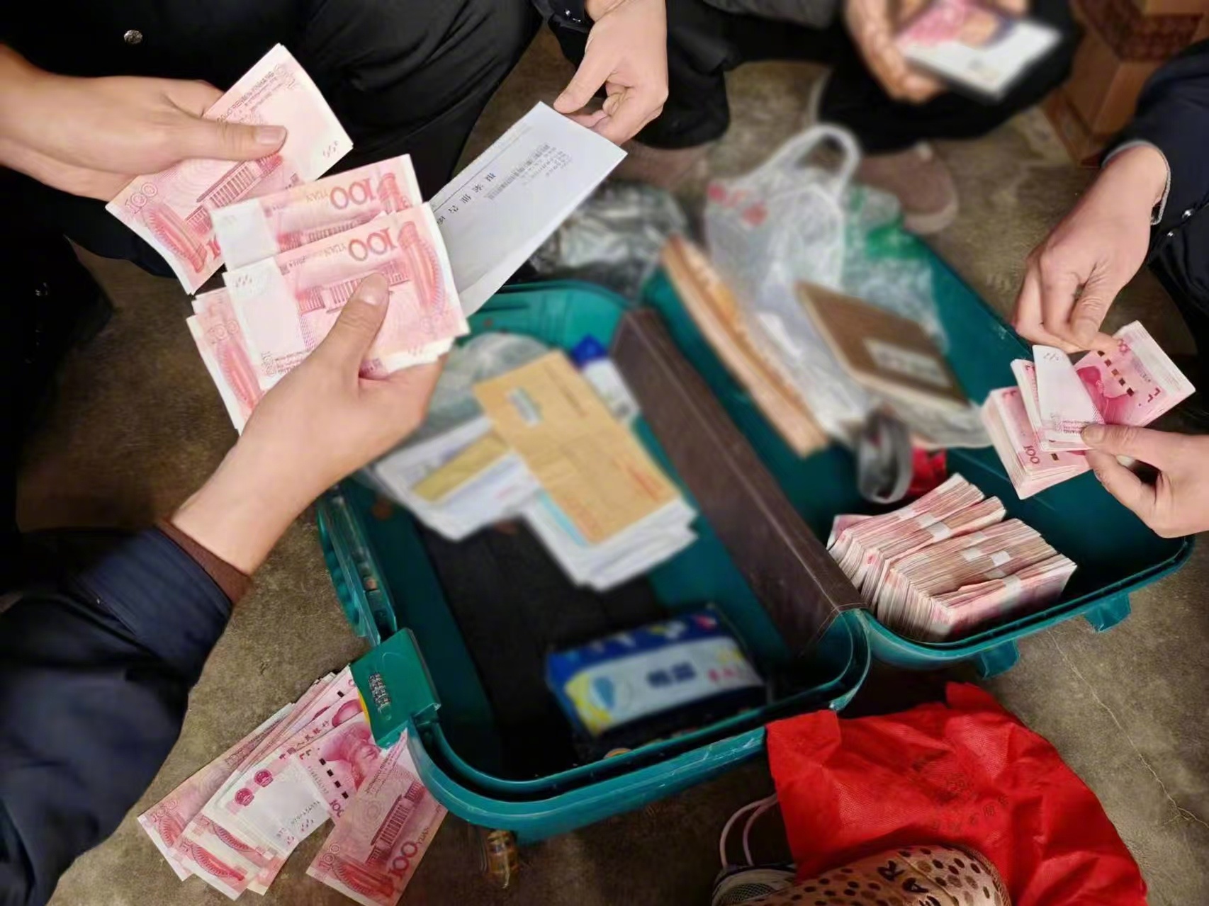 最新带现金几十万能过安检方法分析(最方便真实的玉溪携带现金过安检有具体规定吗方法)